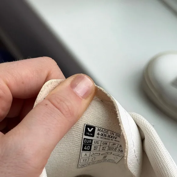 Veja Women's Cream and Tan Sneakers - Picture 5 of 5